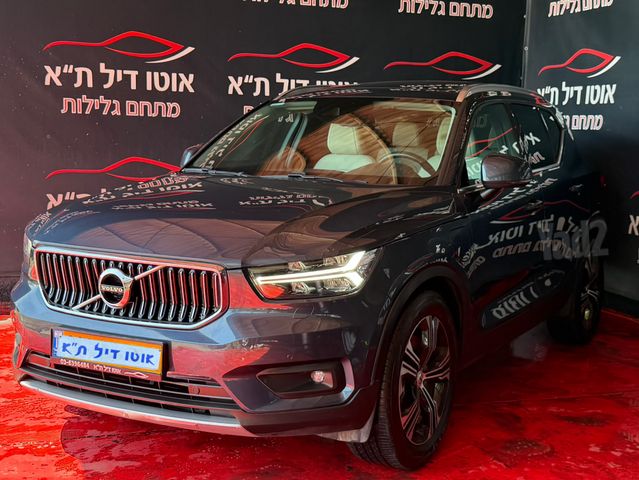 וולוו XC40