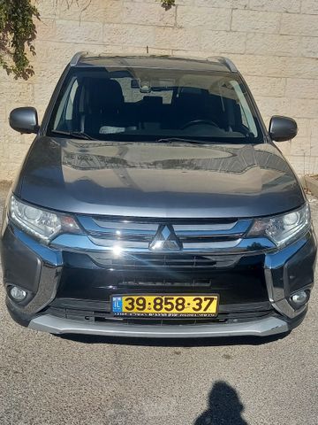 מיצובישי אאוטלנדר