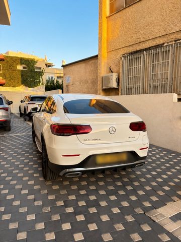 מרצדס-בנץ GLC קופה