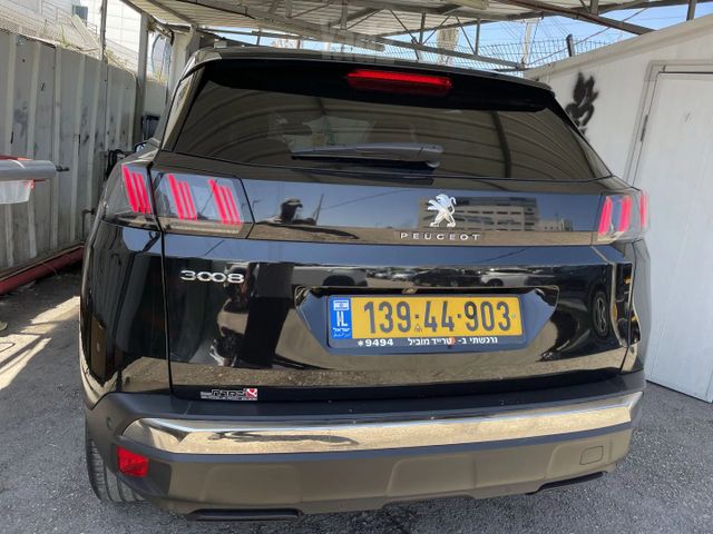 פיג'ו 3008