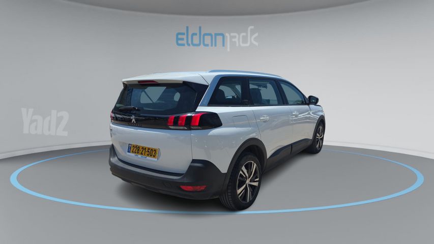 פיג'ו 5008