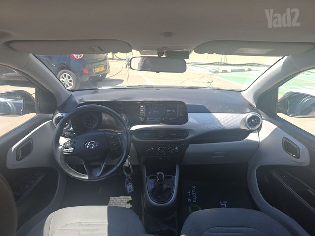 יונדאי i10