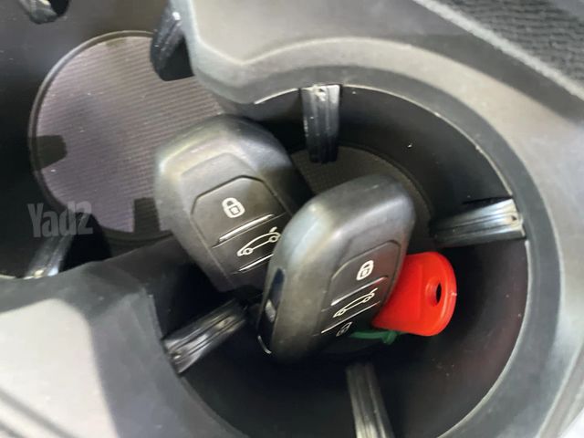 פיג'ו 3008