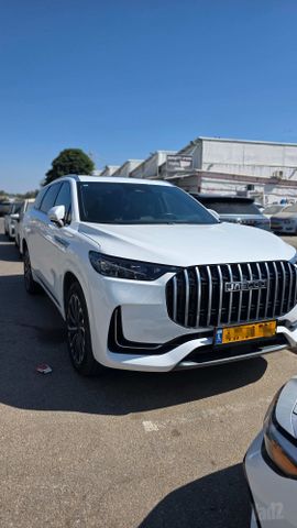 ג'אקו J8