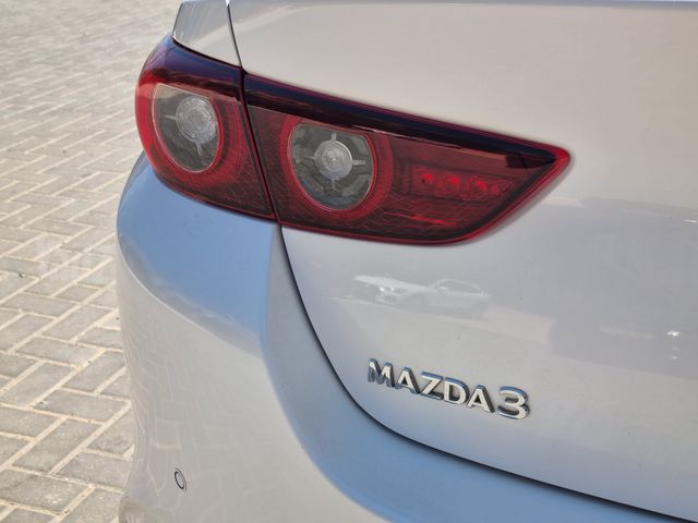 מאזדה 3