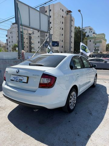 סקודה ראפיד