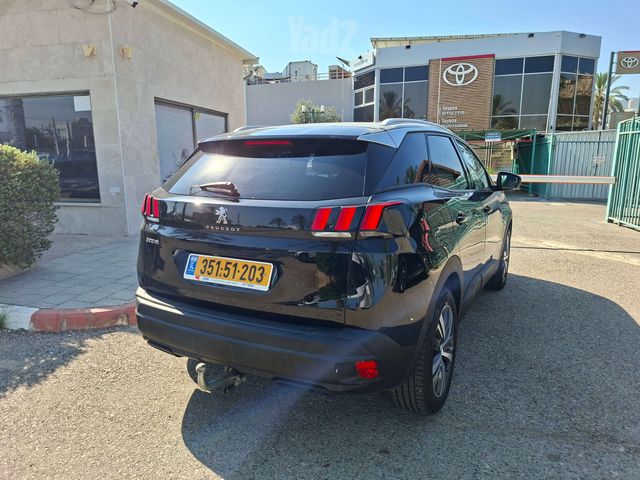פיג'ו 3008