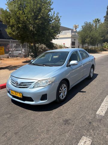 טויוטה קורולה