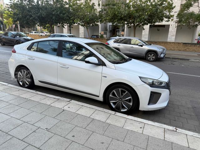 יונדאי איוניק
