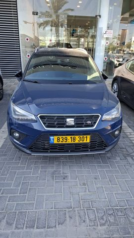 סיאט ארונה