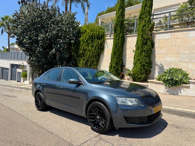 סקודה אוקטביה 