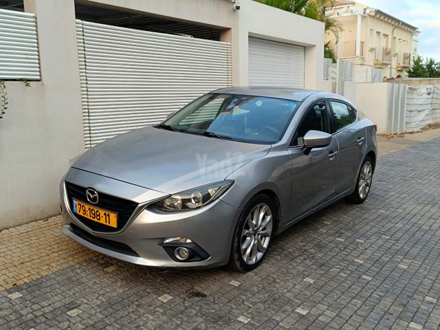 מודעת רכב מאזדה 3