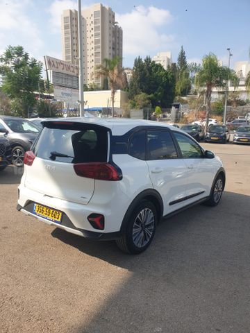 קיה נירו פלוס