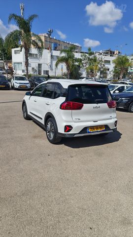 קיה נירו פלוס