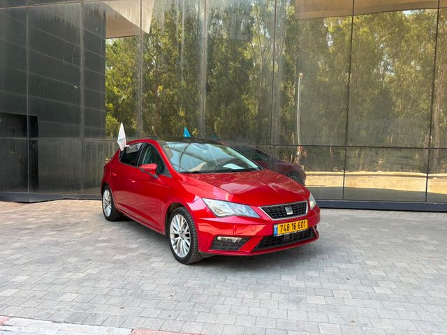 מודעת רכב סיאט לאון