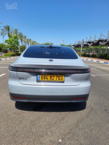 ניאו ET7