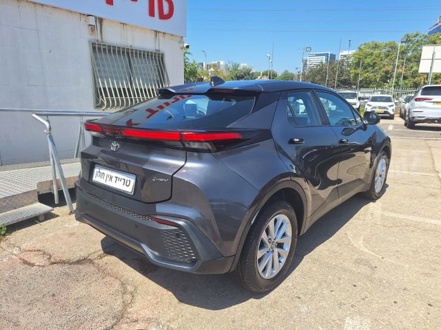 טויוטה C-HR