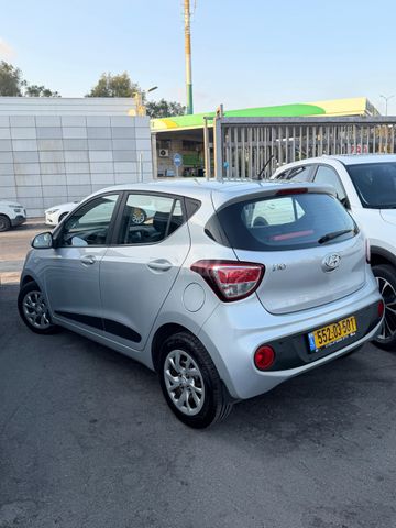 יונדאי i10