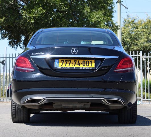 מרצדס-בנץ C-class