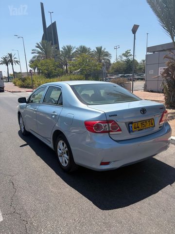 טויוטה קורולה