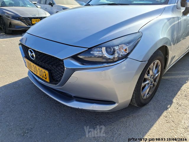 מודעת רכב מאזדה 2
