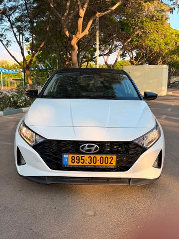 יונדאי i20
