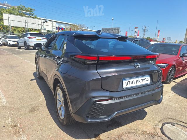 טויוטה C-HR