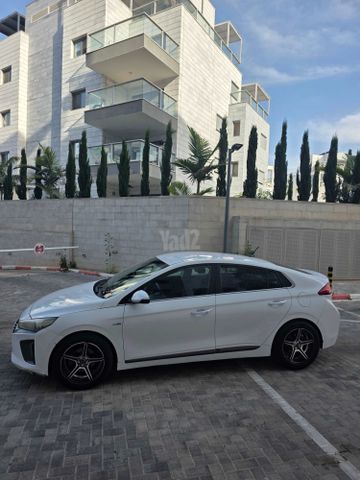 יונדאי איוניק