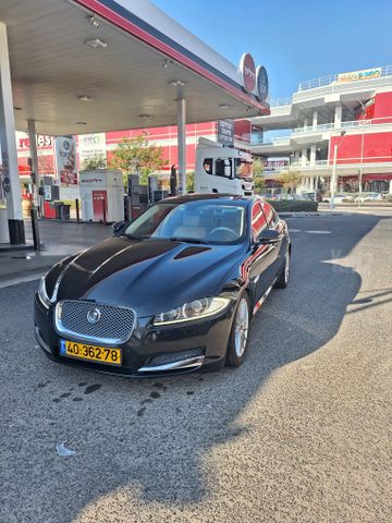 מודעת רכב יגואר XF