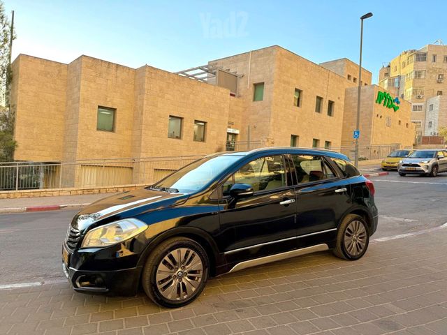 מודעת רכב סוזוקי קרוסאובר