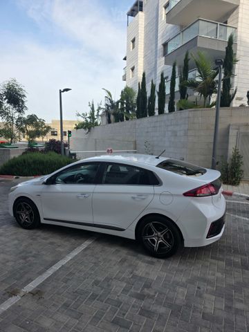 מודעת רכב יונדאי איוניק