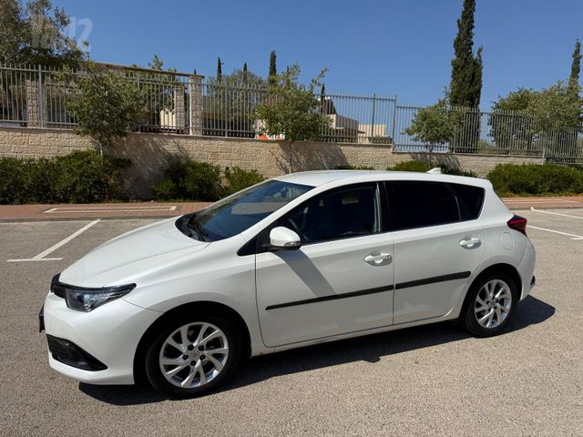 מודעת רכב טויוטה אוריס