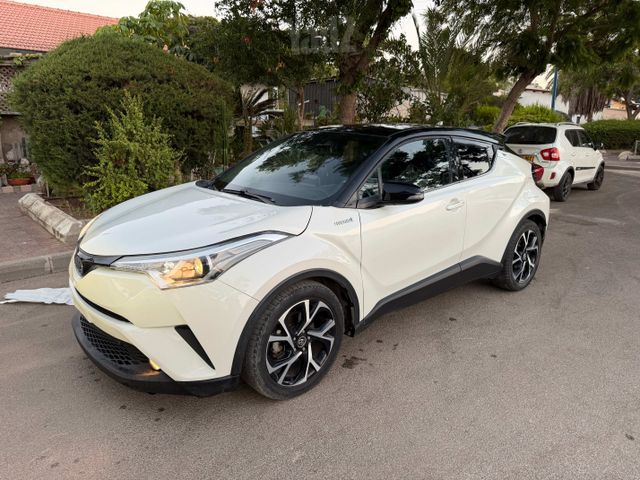 מודעת רכב טויוטה C-HR 1