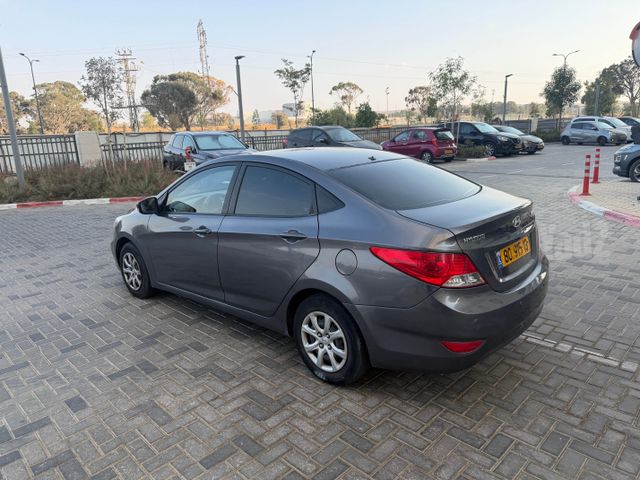 יונדאי אקסנט i25