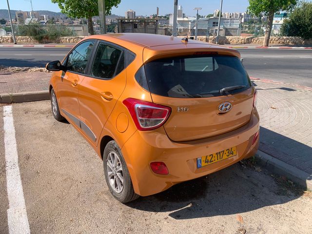 יונדאי i10