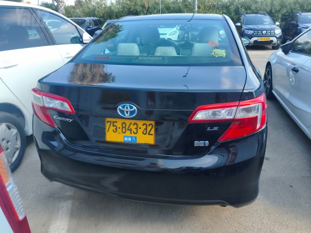 טויוטה קאמרי