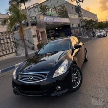 אינפיניטי G37