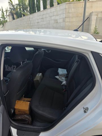 יונדאי איוניק