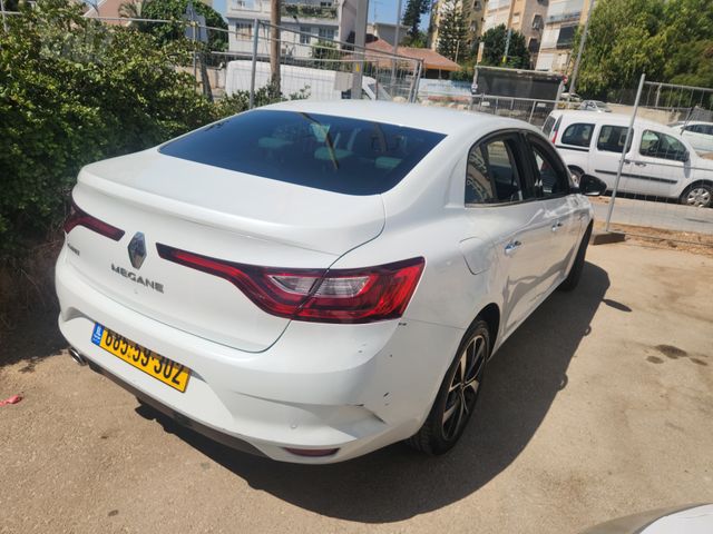 רנו מגאן