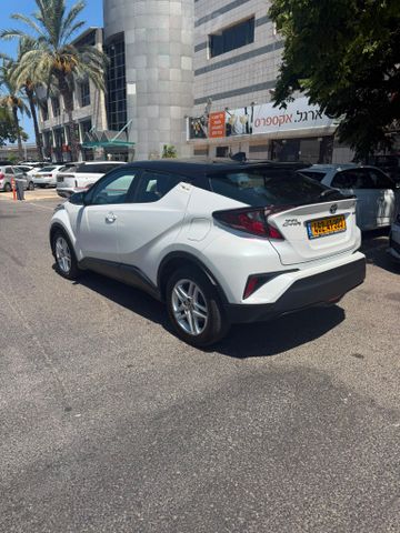 טויוטה C-HR