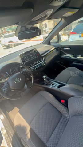 טויוטה C-HR