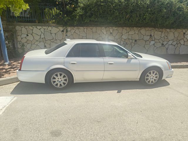 קאדילק DTS