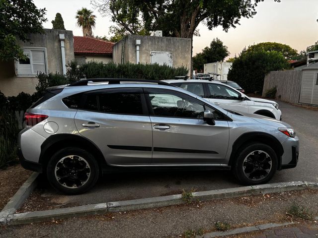 מודעת רכב סובארו XV