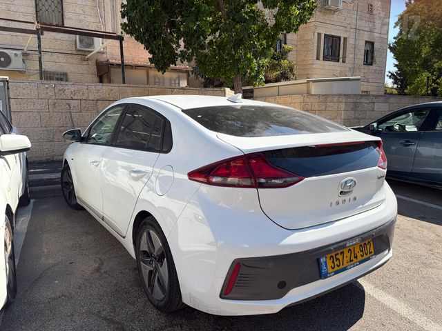 מודעת רכב יונדאי איוניק
