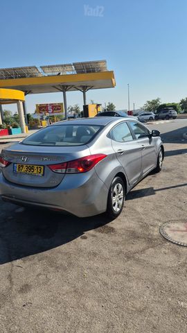יונדאי I35