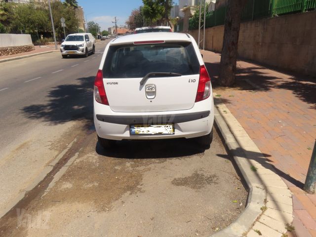 יונדאי i10