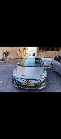 יונדאי i30