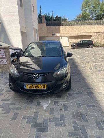 מודעת רכב מאזדה 2