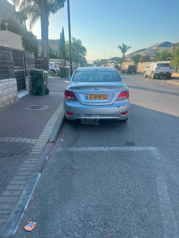 יונדאי אקסנט i25