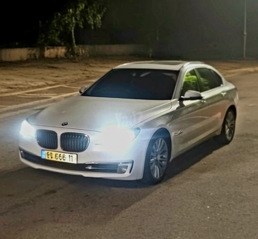 מודעת רכב ב מ וו סדרה 7